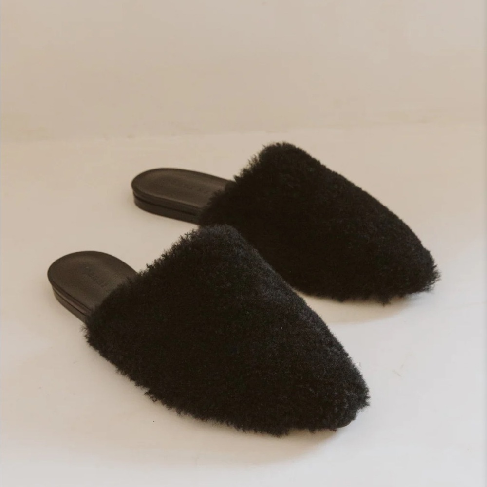 Jenni Kayne Black Shearling Mules size 9 or 39